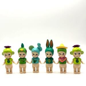 Set of 6 New Unbranded Kewpie/Angel Mini Figures, Cactus Costumes, Open Blind Bx